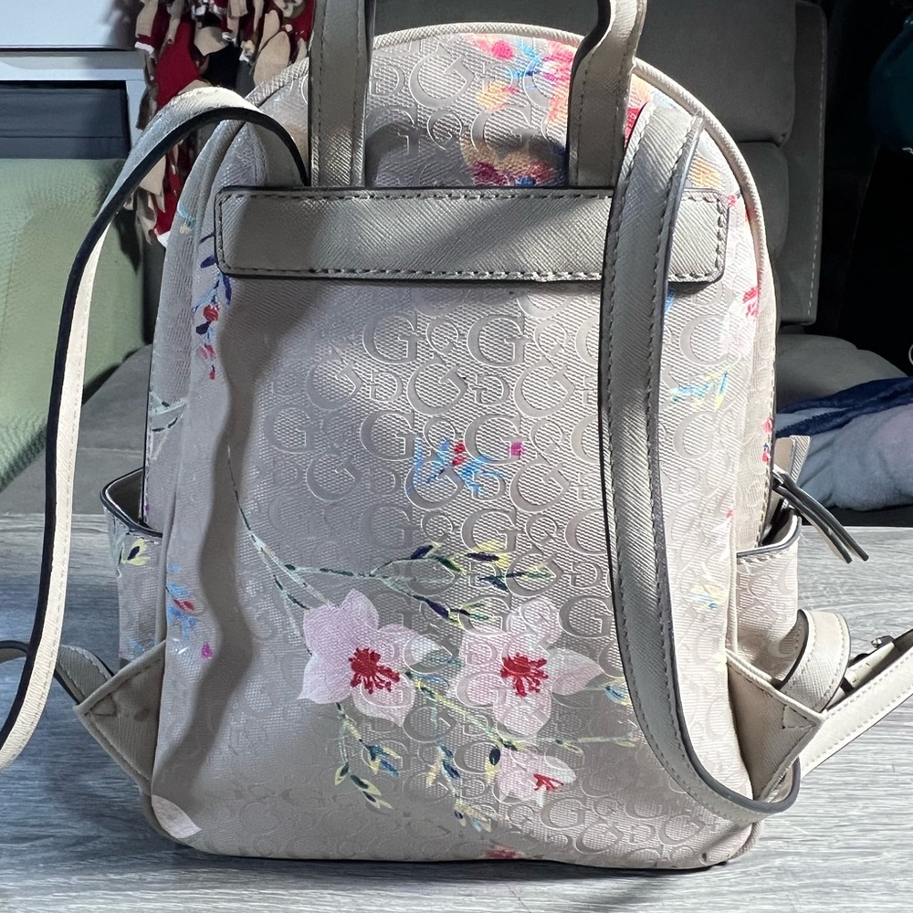 Guess Floral Patterned Backpack - image 4